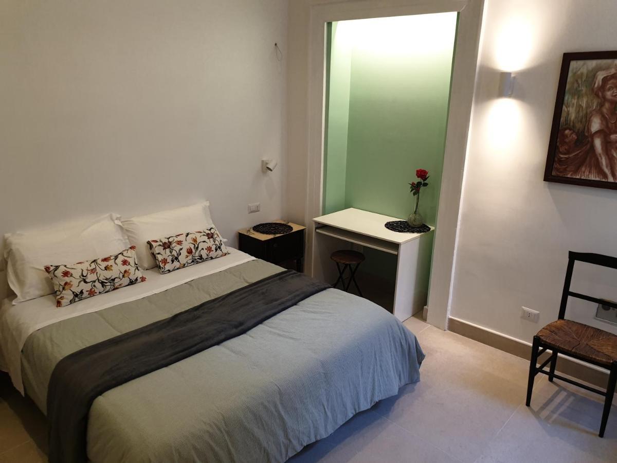 Apartamento "Infrascata" Cento Metri Dal Mann Nápoles Habitación foto